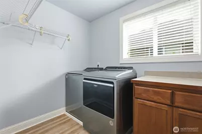 1915 10th Street Pl SW, Puyallup, WA 98371 - Photo 27
