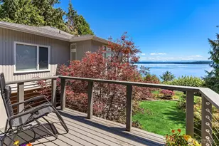 12168 Sunrise Drive NE, Bainbridge Island, WA 98110 - Photo 33