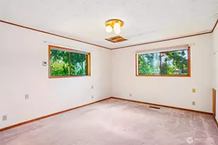 21417 Snag Island Dr E, Lake Tapps, WA 98391 - Photo 19