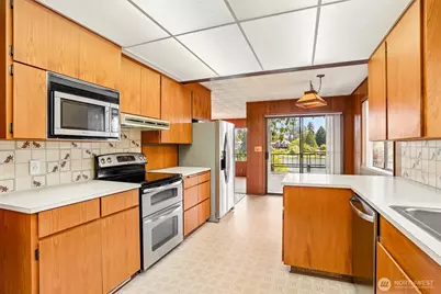 21417 Snag Island Drive E, Lake Tapps, WA 98391 - Photo 11