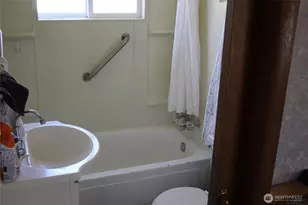 250 W May Ave, Washtucna, WA 99371 - Photo 5