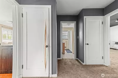 422 W 3rd Street, Aberdeen, WA 98520 - Photo 13