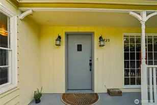 739 N 165th St, Shoreline, WA 98133 - Photo 3