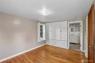 739 N 165th St, Shoreline, WA 98133 - Photo 13