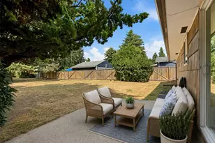 8825 36th St W, University Place, WA 98466 - Photo 11