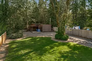 1730 Island Dr NW, Olympia, WA 98502 - Photo 11