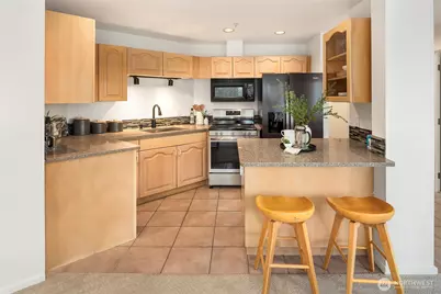 4528 8th Avenue NE #3C, Seattle, WA 98105 - Photo 11