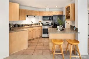 4528 8th Ave NE, Seattle, WA 98105 - Photo 11