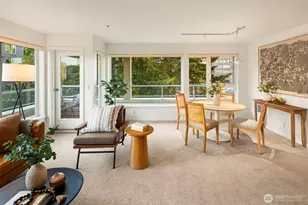 4528 8th Ave NE, Seattle, WA 98105 - Photo 7