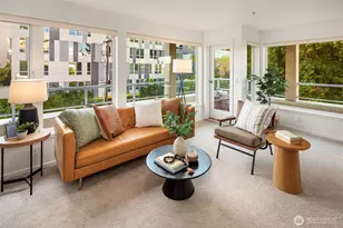 4528 8th Ave NE, Seattle, WA 98105 - Photo 5