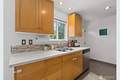 901 NE 148th Street, Shoreline, WA 98155 - Photo 11