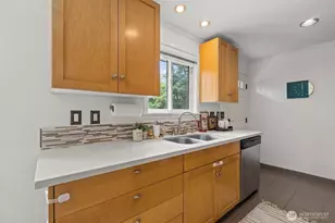 901 NE 148th St, Shoreline, WA 98155 - Photo 11