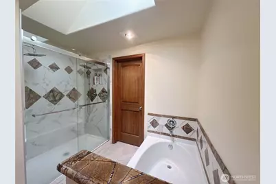 8205 Hide A Way Lane NW, Silverdale, WA 98383 - Photo 17