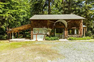 1975 N Bluff Rd, Coupeville, WA 98239 - Photo 23