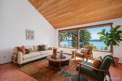 1975 North Bluff Road, Coupeville, WA 98239 - Photo 9