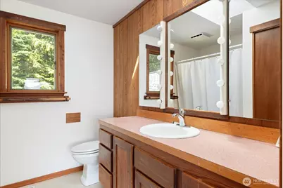1975 North Bluff Road, Coupeville, WA 98239 - Photo 17