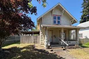 919 E St, Centralia, WA 98531 - Photo 1