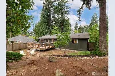 18403 77th Street E, Bonney Lake, WA 98391 - Photo 31