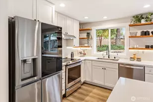 18403 77th St E, Bonney Lake, WA 98391 - Photo 13