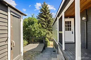 401 S 1st St, Roslyn, WA 98941 - Photo 9