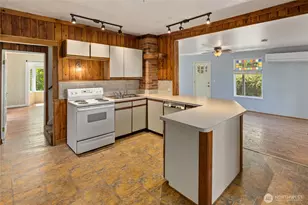 401 S 1st St, Roslyn, WA 98941 - Photo 17
