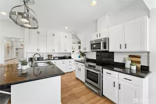 1203 N 36th St, Renton, WA 98056 - Photo 9