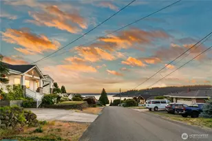 1203 N 36th St, Renton, WA 98056 - Photo 27
