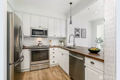 13000 Admiralty Way #K103, Everett, WA 98204 - Photo 3