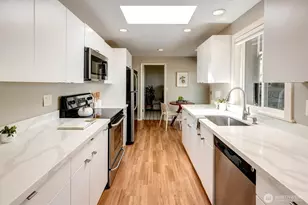 14004 SE 20th St, Bellevue, WA 98007 - Photo 9