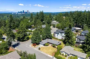 14004 SE 20th St, Bellevue, WA 98007 - Photo 31
