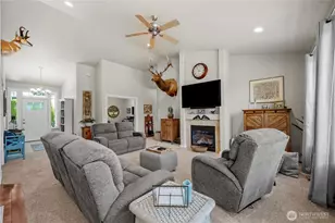 208 Lilly Ln, Mount Vernon, WA 98274 - Photo 9
