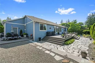 208 Lilly Ln, Mount Vernon, WA 98274 - Photo 29