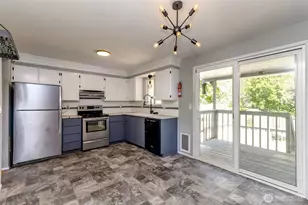 9211 S J St, Tacoma, WA 98444 - Photo 11