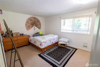 14010 SE 6th Street #24, Bellevue, WA 98007 - Photo 3