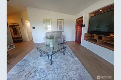 317 Teresa Street, Camano Island, WA 98282 - Photo 5