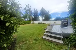 317 Teresa St, Camano Island, WA 98282 - Photo 29