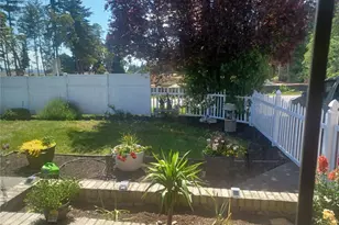 317 Teresa St, Camano Island, WA 98282 - Photo 19