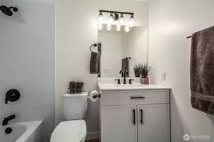 4201 NE 5th St, Renton, WA 98059 - Photo 25