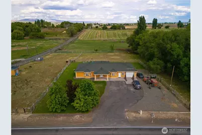 1811 Beam Road, Granger, WA 98932 - Photo 7