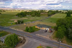 1811 Beam Rd, Granger, WA 98932 - Photo 9