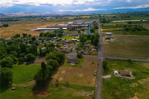 1811 Beam Rd, Granger, WA 98932 - Photo 17
