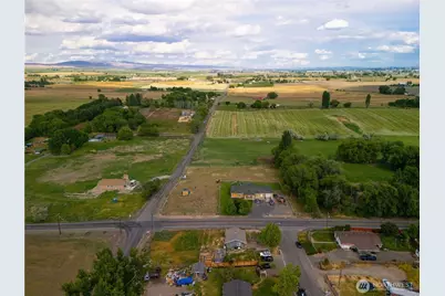 1811 Beam Road, Granger, WA 98932 - Photo 13