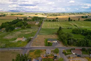 1811 Beam Rd, Granger, WA 98932 - Photo 13