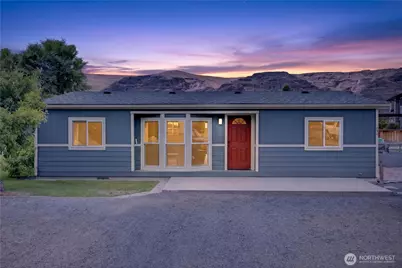 898 Hunter Avenue SW, Quincy, WA 98848 - Photo 1