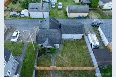 2220 Summit Avenue, Everett, WA 98201 - Photo 25