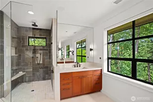 9632 Lake Washington Blvd NE, Bellevue, WA 98004 - Photo 19