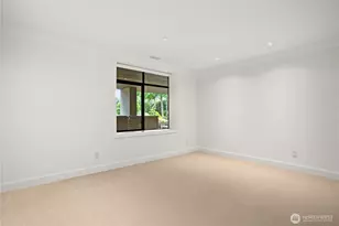 9632 Lake Washington Blvd NE, Bellevue, WA 98004 - Photo 29