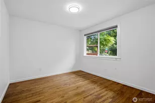 1608 151st Ave SE, Bellevue, WA 98007 - Photo 17