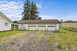 36 Lebam Rd, Raymond, WA 98577 - Photo 3