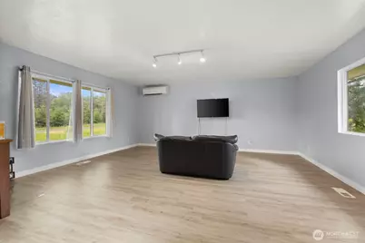 36 Lebam Road, Raymond, WA 98577 - Photo 9